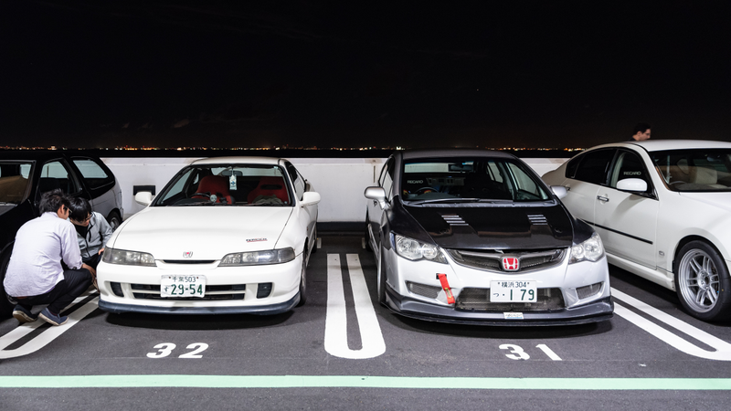 Comparing notes. Also, note how much smaller the DC2 is compared to the FD2